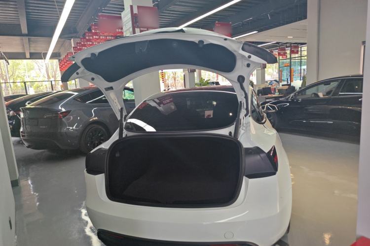 Used Tesla Model 3 2025 Rear-Wheel-Drive Version Trunk