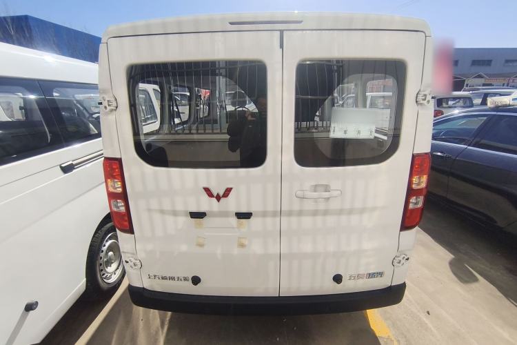 Used Wuling Yangguang 2025 Model 400km Bus Edition—Comfort Edition