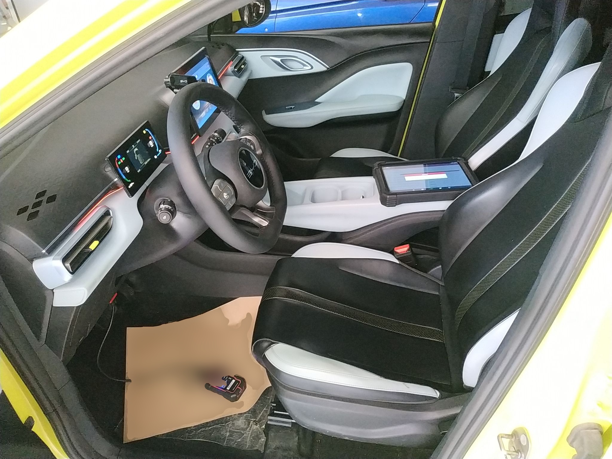 Переднее сиденье в автомобиле