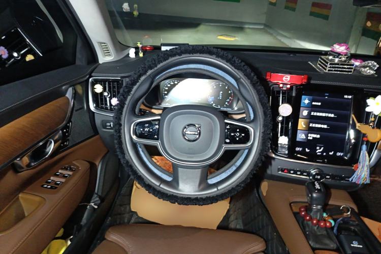 Used Volvo S90 2020 Facelift T5 Smart & Luxurious Edition