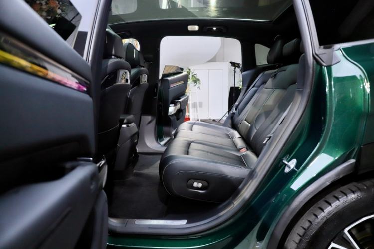 Used Zeekr 7X 2025 100kWh Long-Range All-Wheel Drive Intelligent Driving Version Interior 6