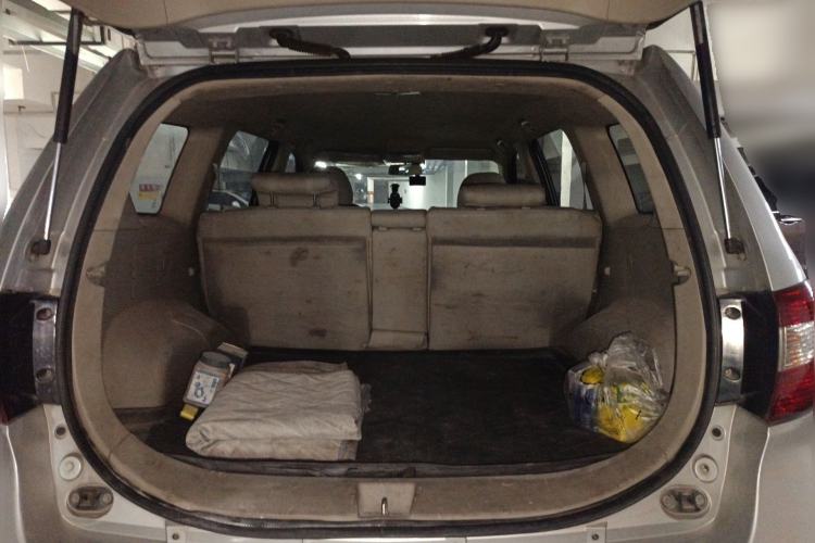 Used Land X8 2012 Explorer Edition 2.0T Diesel 4x2 Luxury Model Trunk