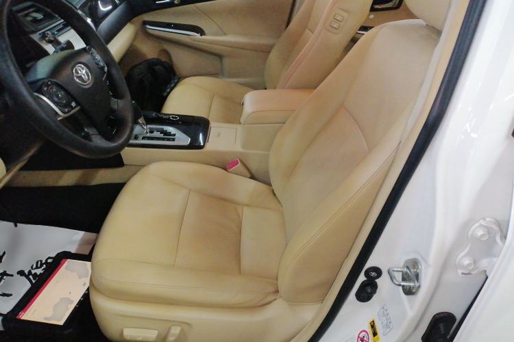 Used Toyota Camry 2015 Dual-Engine 2.5 HG Luxury Navigation Edition Left Front Seat