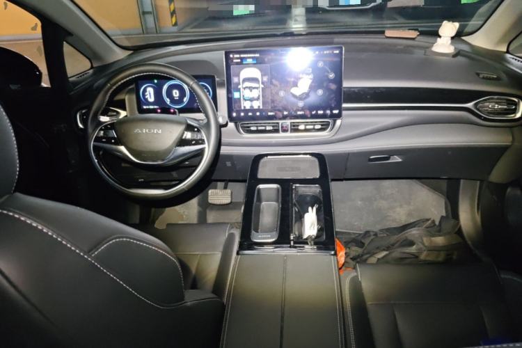 Used AION V 2023 Plus 70 Smart Tech Edition Lithium Iron Phosphate Center Console