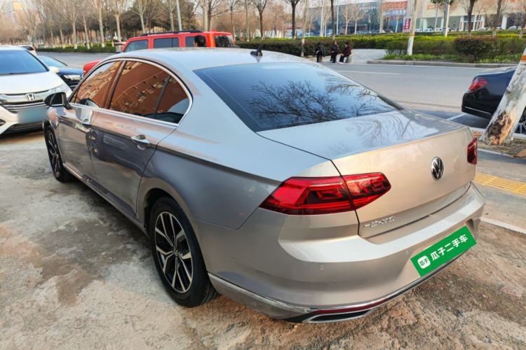 Used Volkswagen Magotan 2020 330TSI DSG Leading Model Rear Left 45 Deg