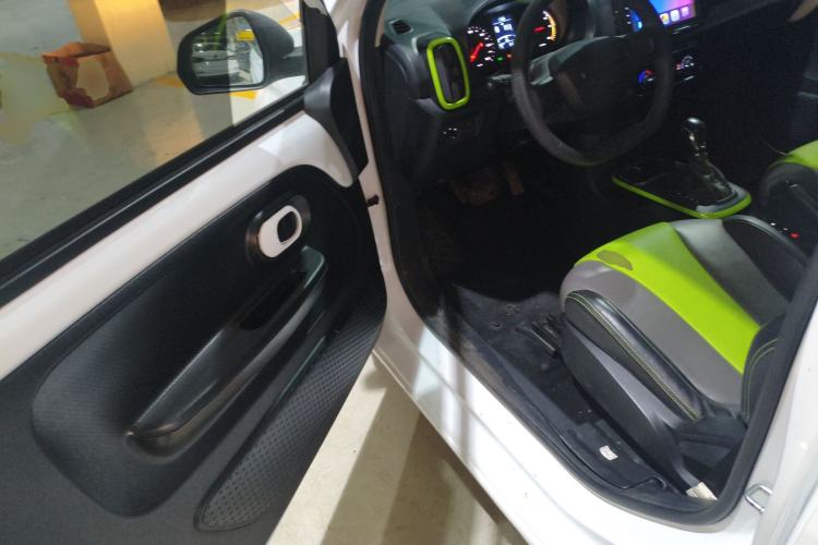 Used Roewe Clever 2021 302 km New Four-Seater Super-Efficient Version