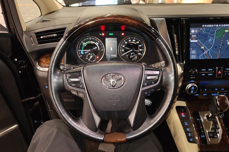 Used Toyota Alphard 2021 Dual-Engine 2.5L Luxury Edition
