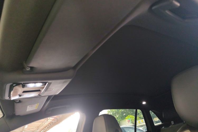 Used Volkswagen ID.4 CROZZ 2022 Long-Range PRO Edition Headliner