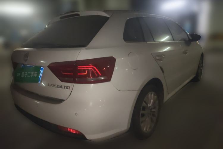 Used Volkswagen Gran Lavida 2013 1.4 TSI Automatic Luxury Model
