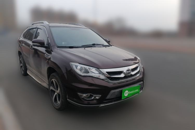 Used BYD S7 2016 2.0T Automatic Prestige Plus Front Right 45 Deg