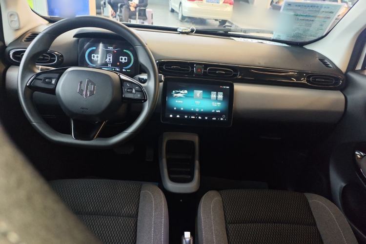 Used Leapmotor T03 2020 400 Lite Edition Center Console