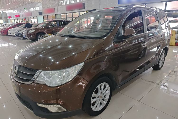 Used Baojun 730 2014 1.5L manual Comfort version 7 seats