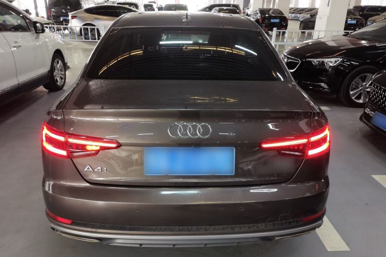 Used Audi A4L 2019 40 TFSI Fashion Edition China VI Emission Standard