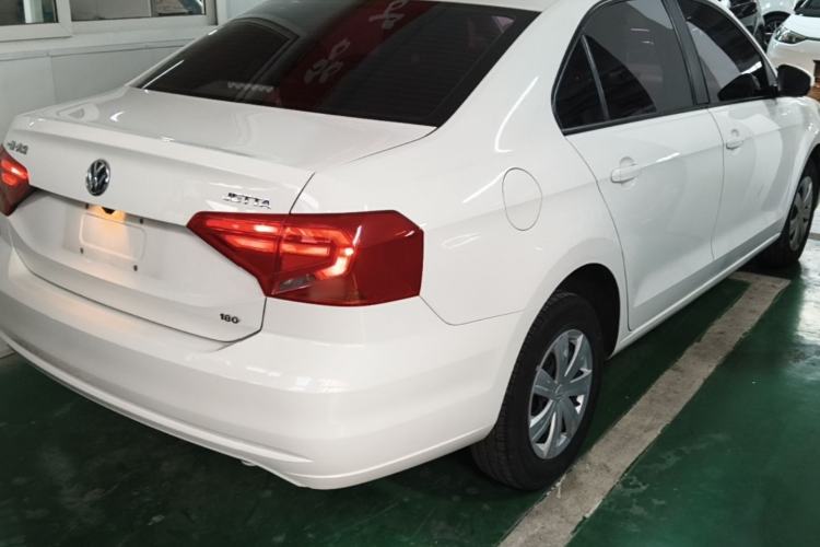 Used Volkswagen Jetta 2017 1.5L Automatic Fashion Model
