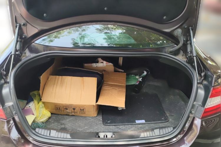 Used Jaguar XF 2015 XF 2.0T 80th Anniversary Collector's Edition
