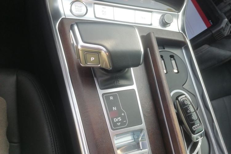 Used Audi A6 2020 allroad quattro Explorer 55 TFSI Prestige Off-Road Model