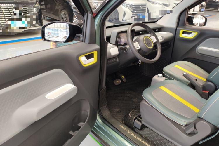 Used Wuling Hongguang MINIEV 2022 GAMEBOY 300km Enthusiast Model with Lithium Iron Phosphate Driver Seat