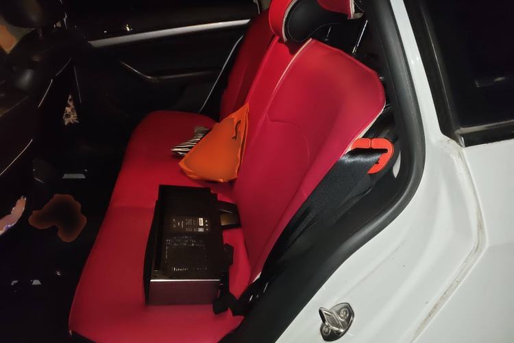 Used Volkswagen Gran Lavida 2015 1.6L Automatic Comfort Edition
