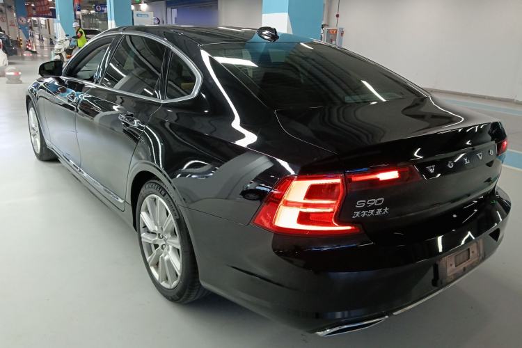 Used Volvo S90 2020 T5 Zhiyi Luxury Edition
