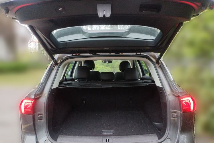 Used Roewe RX5 MAX 2022 2.0T Automatic Zhiwei Zunrong Edition Trunk