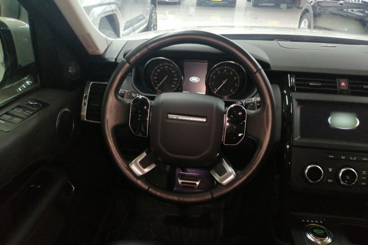 Used Land Rover Discovery 2019 3.0 SC V6 SE
