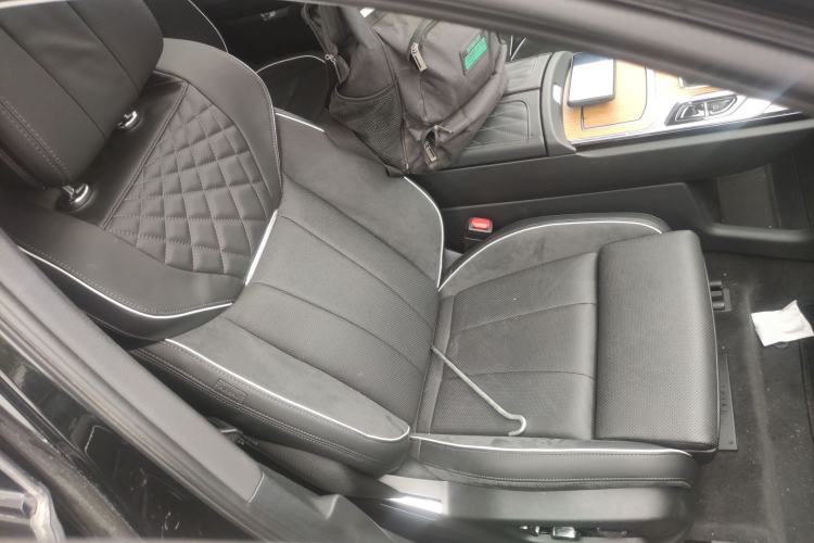 Used Hongqi E-HS9 2021 460 km Range Flagship Edition Six-Seater Right Front Seat