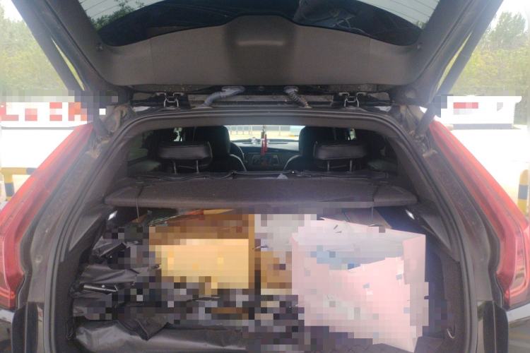 Used Cadillac XT4 2018 28T Two-Wheel Drive Leading Version Trunk