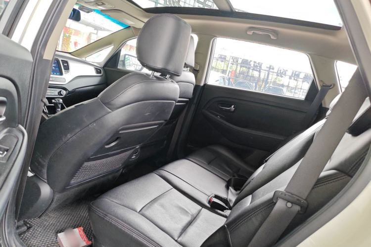 Used Kia Carens 2013 2.0L 7-Seater Automatic Standard Version China IV Standard