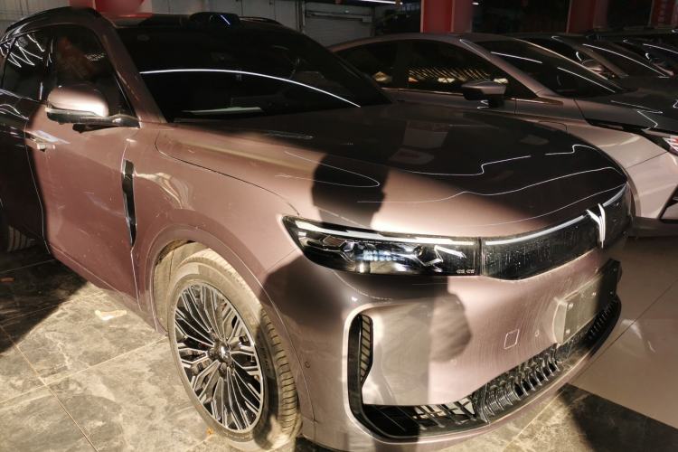 Used VOYAH FREE 2025 Model FREE+ Four-Wheel-Drive Qiankun Edition