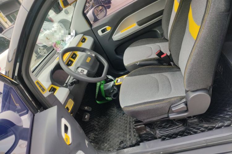 Used Chery QQ Ice Cream 2022 170km Sundae Phosphate Lithium-Ion Left Front Seat