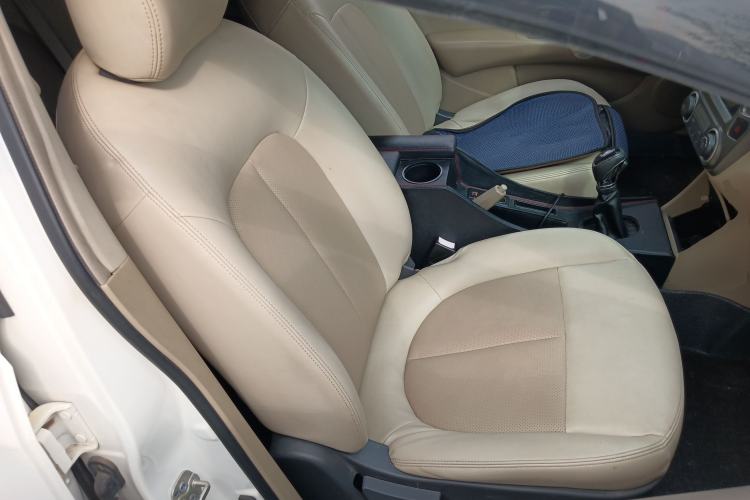 Used Dongfeng Junfeng E11K 2019 Standard Model Right Front Seat