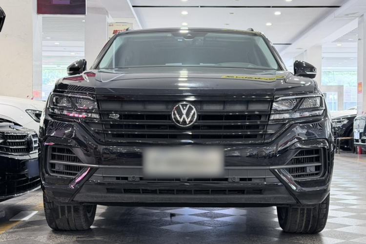 Used Volkswagen Touareg 2022 3.0 TSI Luxury Edition Black Diamond Sport Package
