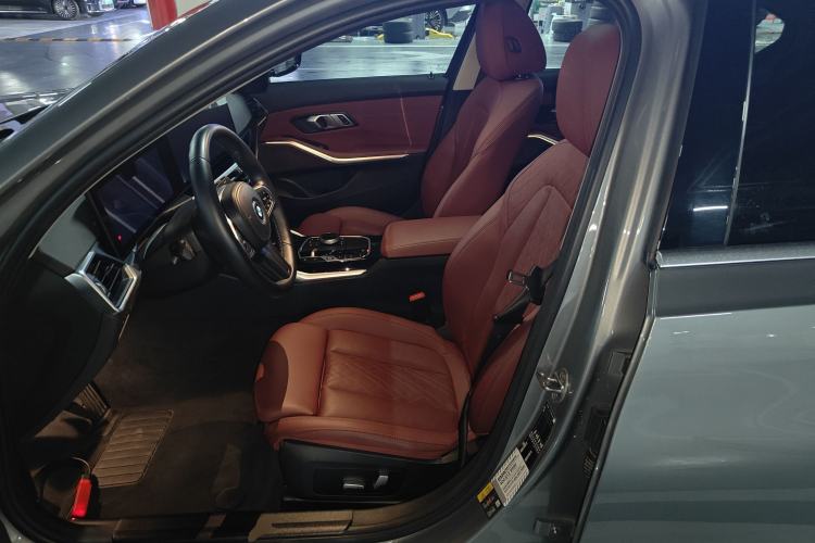 Used BMW i3 2022 eDrive 35 L Left Front Seat