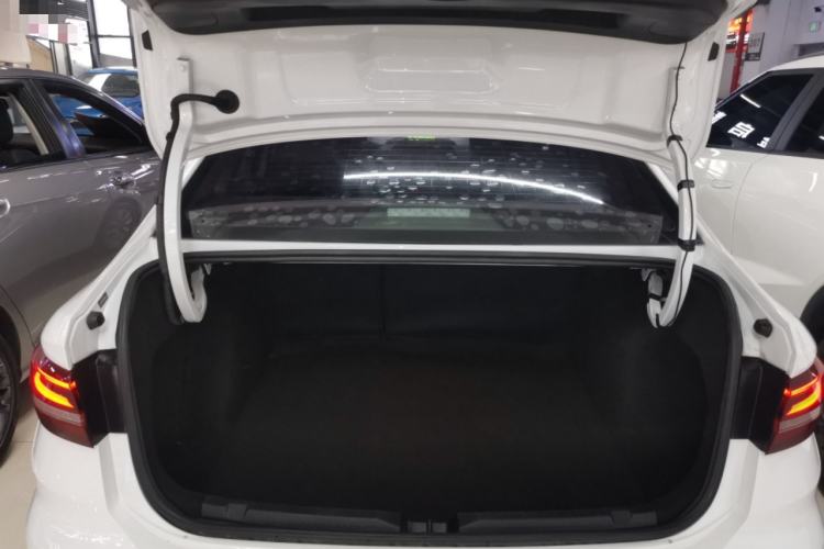 Used Volkswagen Lavida 2023 1.5L Automatic De Yi Edition Trunk