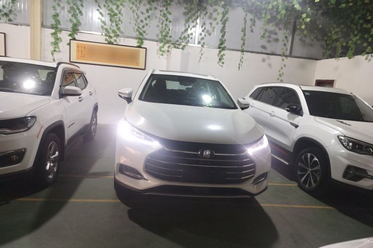 Used BYD Tang 2018 2.0T Automatic Smart Connect Prestige 7-Seater China V Standard