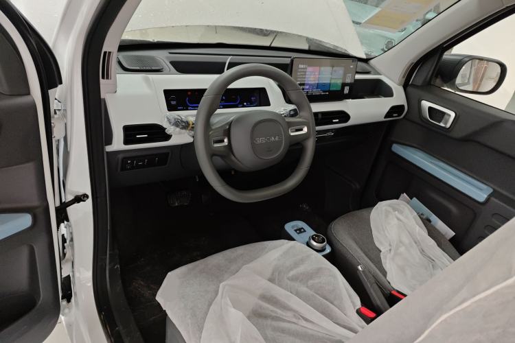 Used Geely Galaxy Panda 2024 Panda Mini 200km Endurance Bear