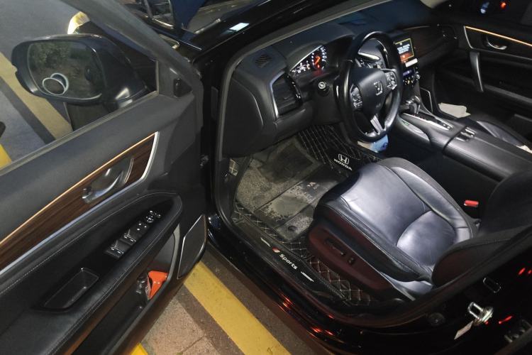 Used Honda Avancier 2017 240TURBO Two-Wheel Drive Premium Edition