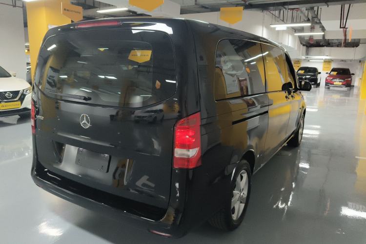 Used Mercedes-Benz Vito 2016 2.0T Elite Edition Rear Right 45 Deg