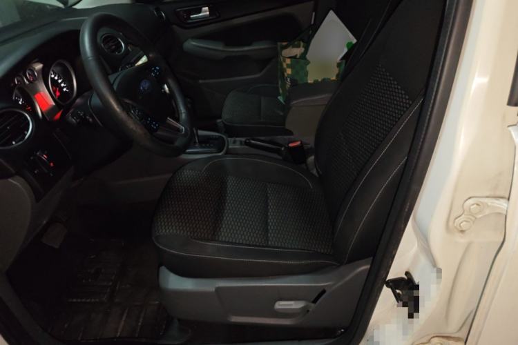 Used Ford Focus 2013 Hatchback Classic 1.8L Automatic Base Model
