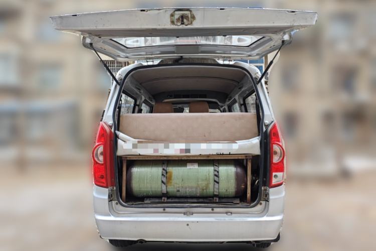 Used BAIC Weiwang 306 2011 1.3L Comfort version 7 seats Trunk