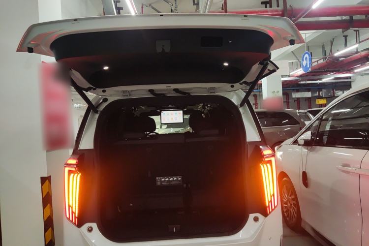 Used GAC Trumpchi M8 2023 Zongshi Series Dual-Motor YuZun Edition Trunk