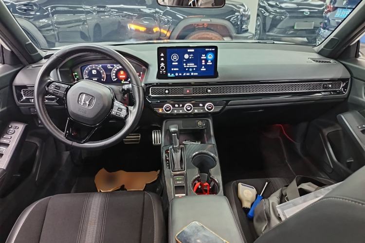 Used Honda Civic 2022 240TURBO CVT Dynamic Edition Center Console