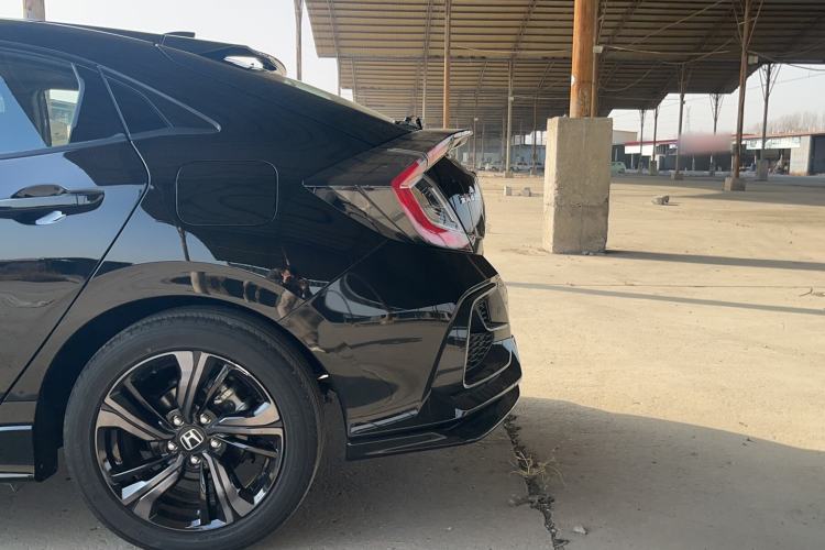 Used Honda Civic 2021 HATCHBACK 220TURBO CVT Trendy Cool Edition
