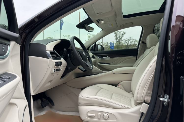 Used Buick Enclave 2022 652T 4x4 Avenir 6-Seater Interior 4