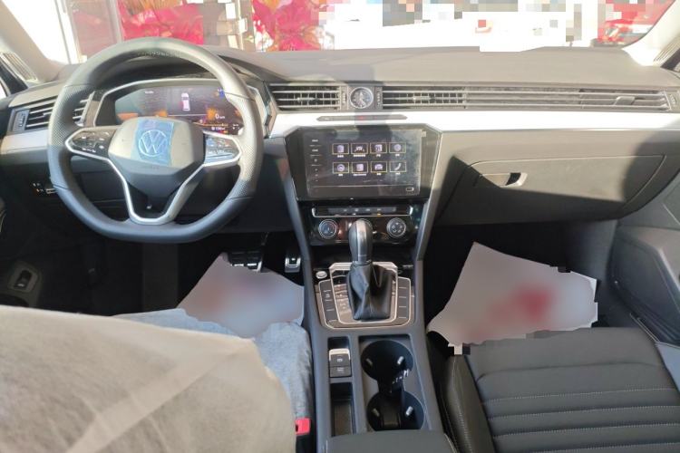 Used Volkswagen Magotan 2025 Zhongxiang Version 280TSI DSG Comfort Edition