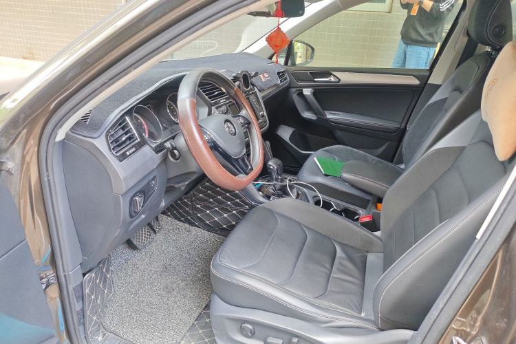 Used Volkswagen Tiguan L 2018 Revised Version 330TSI Automatic Two-Wheel Drive Comfort Edition Driver Seat