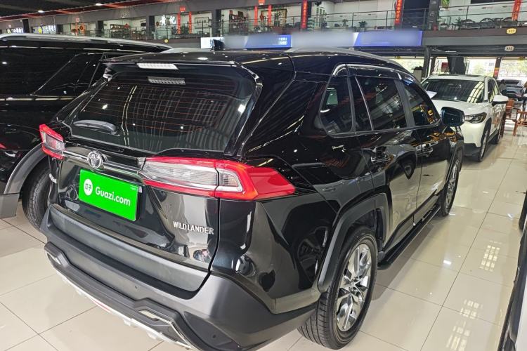 Used Toyota Wildlander 2021 2.0L CVT Two-Wheel Drive Luxury Edition Rear Right 45 Deg