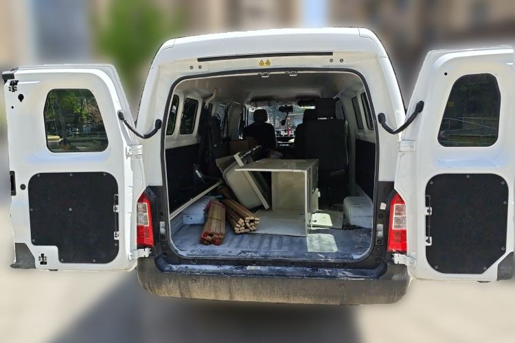 Used Karry Jiangtun E7 2024 Mingchuan 7-Seater Model Trunk