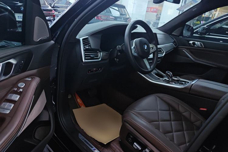 Used BMW X5 2022 Restyled xDrive 40Li M Sport Package
