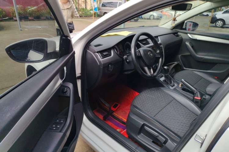 Used Skoda Octavia 2018 TSI230 DSG Luxury Edition